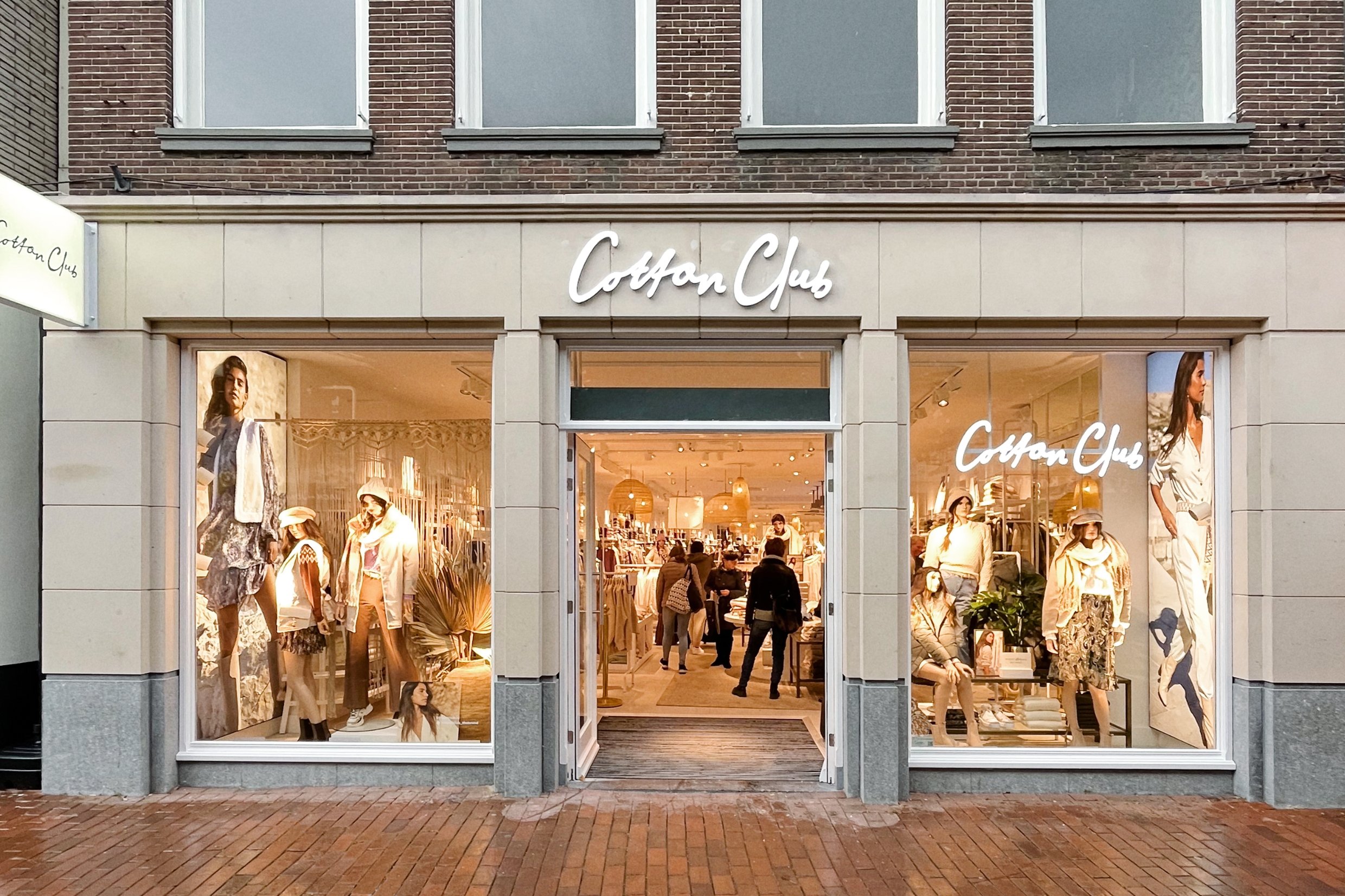 Winkels & openingstijden Cotton Club